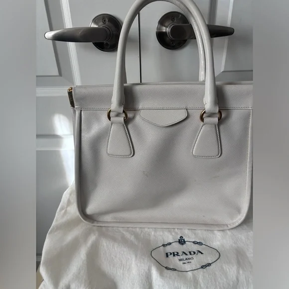 ✨ Host Pick ✨ Prada | Authentic 2012  Saffiano Lux Top Handle Tote Bag in Talco - Picture 9 of 15